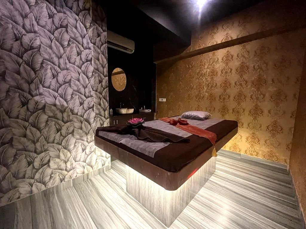 Natural Body Spa interior and treatment room in Vashi, Navi Mumbai
