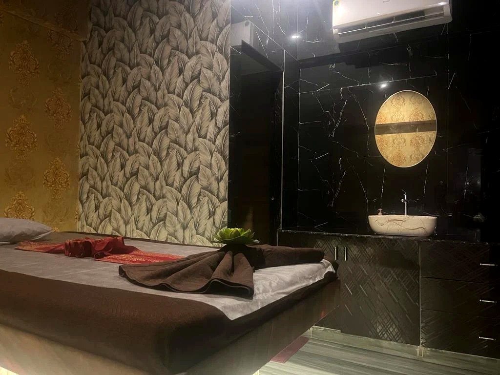 Natural Body Spa interior and treatment room in Vashi, Navi Mumbai