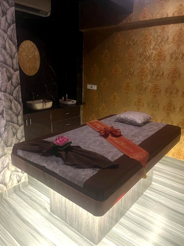 Natural Body Spa interior and treatment room in Vashi, Navi Mumbai